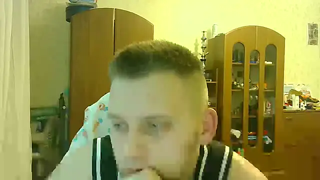 HunterOnBoobs online show from 18, 2, 2025