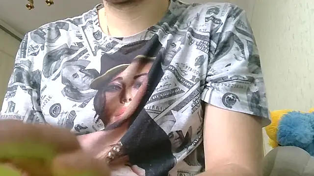 Snapshot of HunterOnBoobs chatting on 3, 3, 2026 HunterOnBoobs online show from 3, 3, 2026