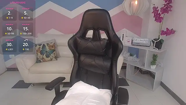 miss honey01 online show from 30, 9, 2025