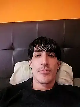 Snapshot of moutt99 chatting on 15, 1, 2025 moutt99 online show from 15, 1, 2025