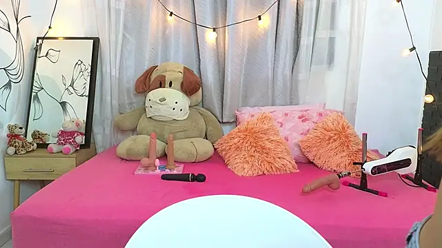 SERAFINA  online show from 25, 10, 2025