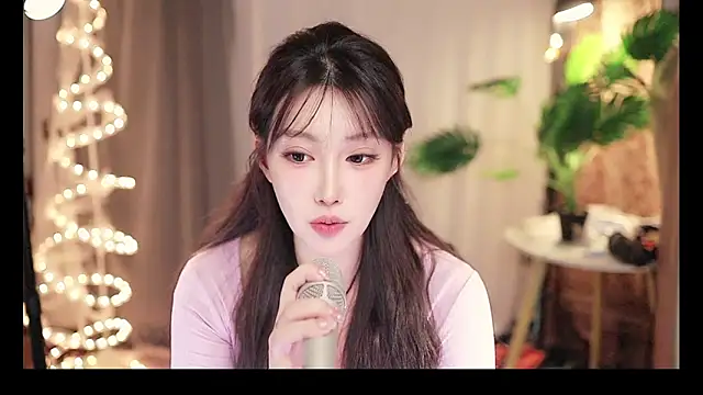 Dou-Dou-er online show from 3, 3, 2025