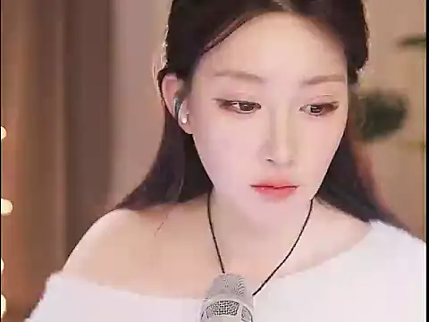 Dou-Dou-er online show from 4, 3, 2025