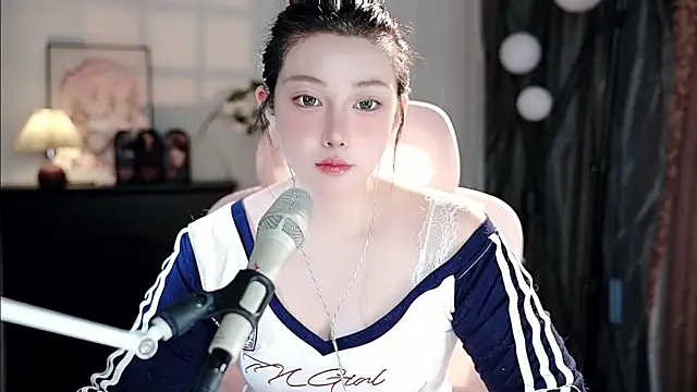 Dou-Dou-er online show from 24, 9, 2025