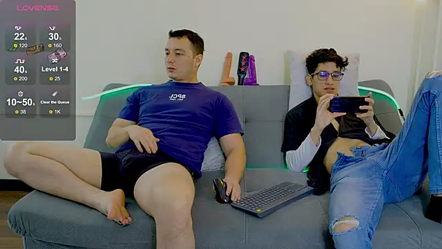 Snapshot of Cum_hunters chatting on 31, 1, 2025 Cum hunters online show from 31, 1, 2025