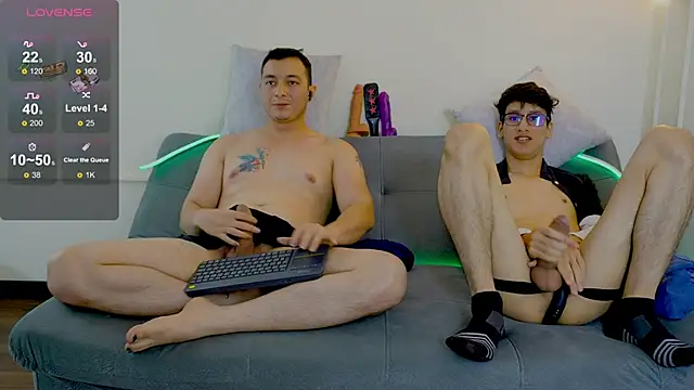 Snapshot of Cum_hunters chatting on 31, 1, 2025 Cum hunters online show from 31, 1, 2025