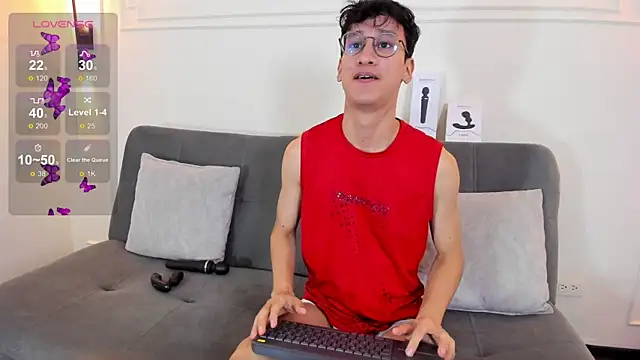 Snapshot of Cum_hunters chatting on 15, 11, 2025 Cum hunters online show from 15, 11, 2025