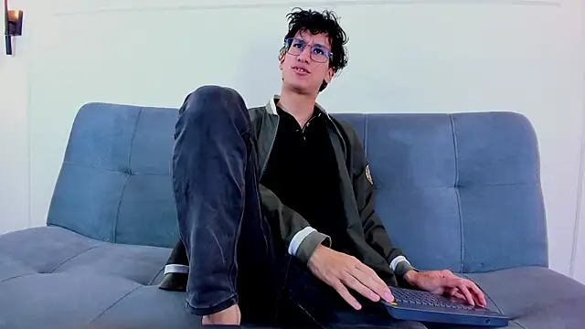 Cum hunters online show from 4, 6, 2026