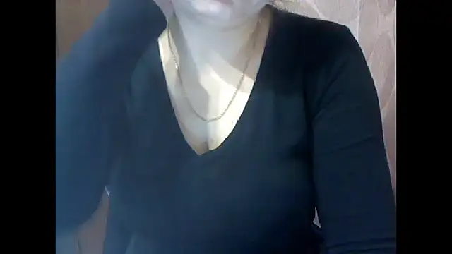 Snapshot of Allie_Janet chatting on 1, 12, 2025 Allie Janet online show from 1, 12, 2025