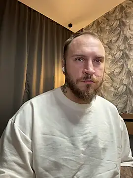 Snapshot of _XxX-XxX_ chatting on 20, 11, 2025 XxX-XxX online show from 20, 11, 2025