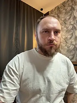 Snapshot of _XxX-XxX_ chatting on 1, 12, 2025 XxX-XxX online show from 1, 12, 2025