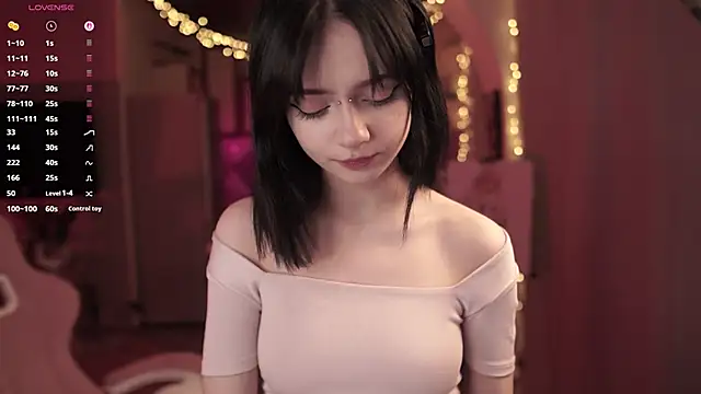 Snapshot of miuri_miy chatting on 27, 2, 2026 miuri miy online show from 27, 2, 2026