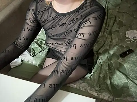 HotLoveAlice online show from 15, 1, 2025