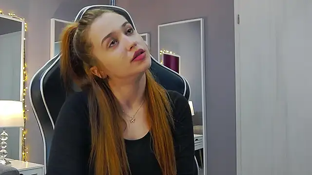 Snapshot of Eva_Lovvia_ chatting on 20, 1, 2025 Eva Lovvia online show from 20, 1, 2025