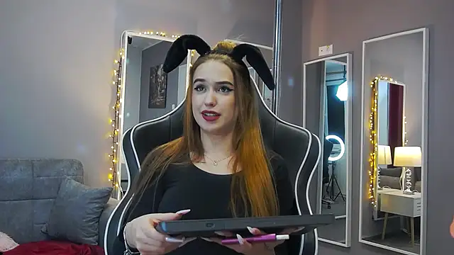 Snapshot of Eva_Lovvia_ chatting on 24, 1, 2025 Eva Lovvia online show from 24, 1, 2025