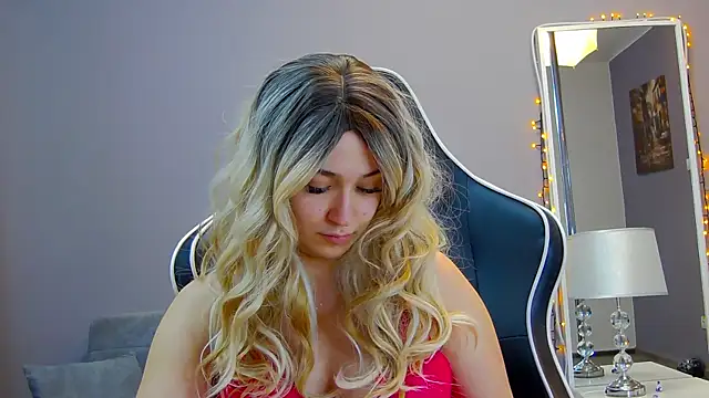 Snapshot of Eva_Lovvia_ chatting on 3, 3, 2025 Eva Lovvia online show from 3, 3, 2025