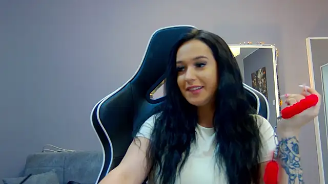 Snapshot of Eva_Lovvia_ chatting on 11, 3, 2025 Eva Lovvia online show from 11, 3, 2025