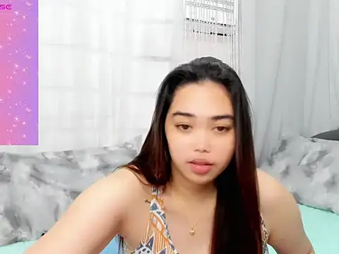 Snapshot of Love_Maybe chatting on 7, 5, 2026 Love Maybe online show from 7, 5, 2026