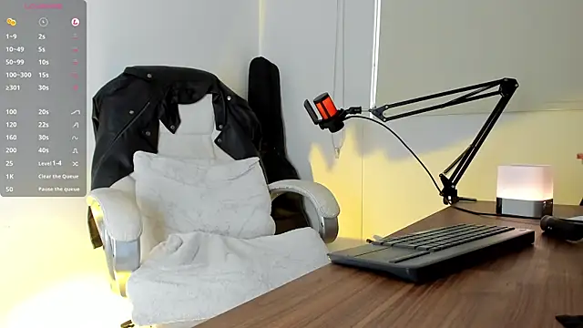 Fraannco online show from 1, 3, 2025