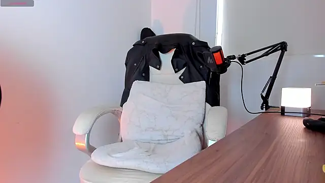 Fraannco online show from 6, 3, 2025