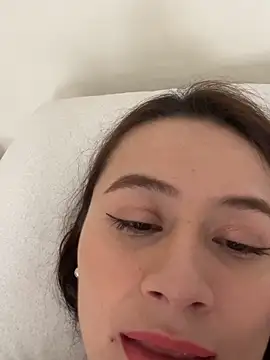 Andrewine89 online show from 4, 4, 2026