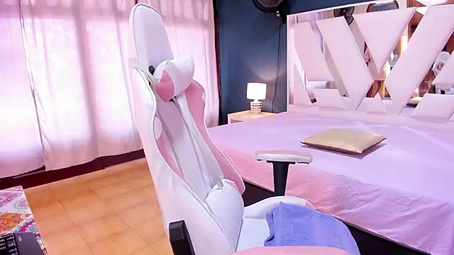 Snapshot of Alondra_Cutie chatting on 24, 1, 2025 Alondra Cutie online show from 24, 1, 2025