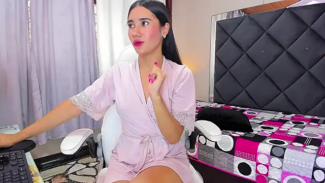 Snapshot of Alondra_Cutie chatting on 23, 2, 2025 Alondra Cutie online show from 23, 2, 2025