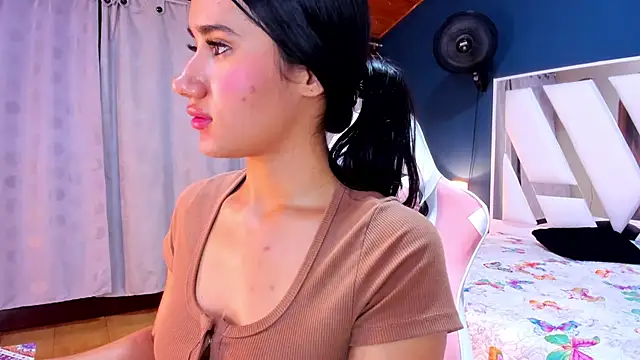 Snapshot of Alondra_Cutie chatting on 19, 3, 2025 Alondra Cutie online show from 19, 3, 2025