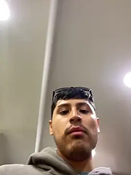 PerroDemonioHot online show from 27, 2, 2025