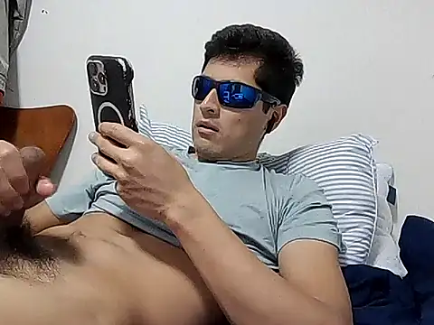 PerroDemonioHot online show from 9, 11, 2025