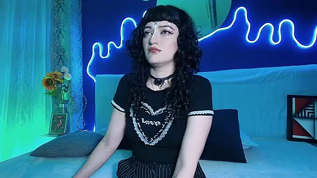 Snapshot of JeanneSabatier chatting on 24, 4, 2026 JeanneSabatier online show from 24, 4, 2026