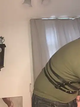 AssHunter4k online show from 28, 2, 2025