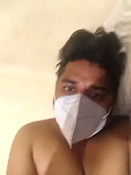 Snapshot of Raziv_komal143 chatting on 5, 3, 2025 Raziv komal143 online show from 5, 3, 2025