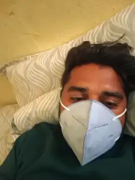 Snapshot of Raziv_komal143 chatting on 7, 3, 2025 Raziv komal143 online show from 7, 3, 2025