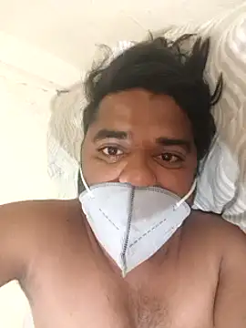 Snapshot of Raziv_komal143 chatting on 19, 3, 2025 Raziv komal143 online show from 19, 3, 2025