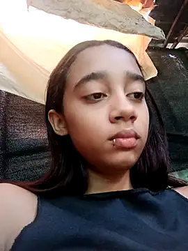 Zoe Sweett18 online show from 14, 2, 2025