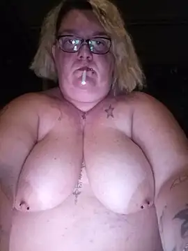 Snapshot of diosacurvy1984 chatting on 27, 6, 2026 diosacurvy1984 online show from 27, 6, 2026