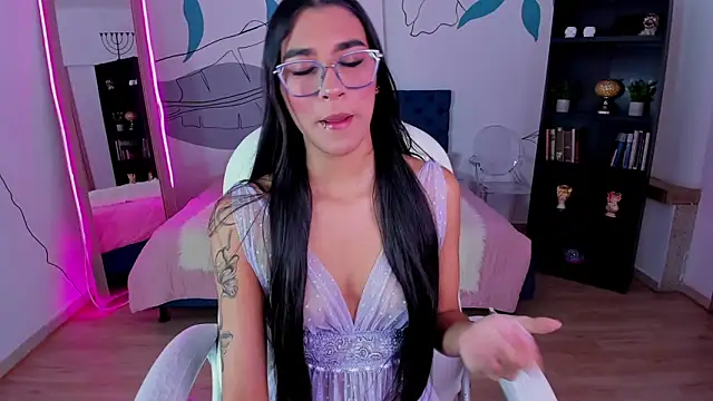 Dana Paula online show from 5, 11, 2025