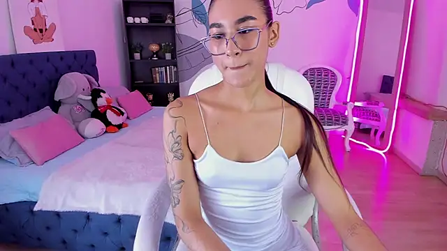 Snapshot of Dana_Paula chatting on 26, 6, 2026 Dana Paula online show from 26, 6, 2026