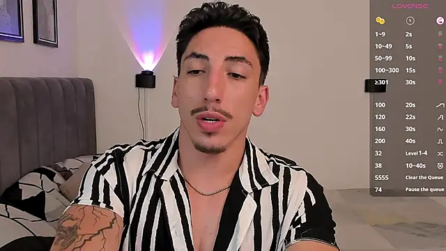 dylanspencer28 online show from 22, 2, 2025