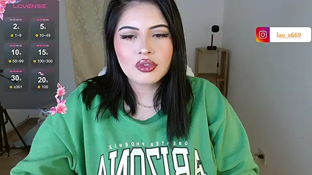 Snapshot of isabella1616 chatting on 28, 9, 2025 isabella1616 online show from 28, 9, 2025