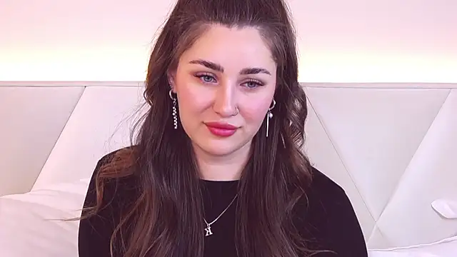 Snapshot of KiraBarlows chatting on 21, 3, 2025 KiraBarlows online show from 21, 3, 2025