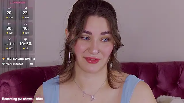 KiraBarlows online show from 25, 11, 2025