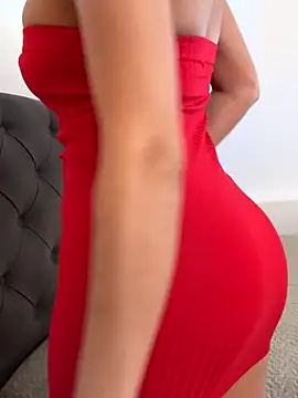 Snapshot of Putitatease chatting on 14, 10, 2025 Putitatease online show from 14, 10, 2025