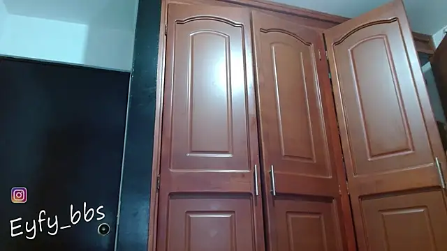 Snapshot of Eyfy_bbs chatting on 13, 12, 2025 Eyfy bbs online show from 13, 12, 2025