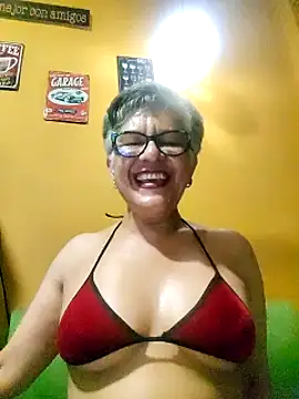 Snapshot of ilonna2025 chatting on 10, 3, 2025 ilonna2025 online show from 10, 3, 2025
