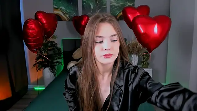 Snapshot of RayWillliams chatting on 14, 2, 2025 RayWillliams online show from 14, 2, 2025