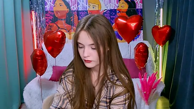 Snapshot of RayWillliams chatting on 6, 3, 2025 RayWillliams online show from 6, 3, 2025