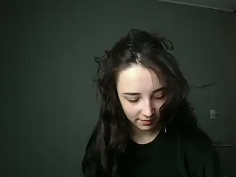 Eva Gloryy online show from 1, 3, 2025