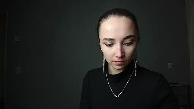 Eva Gloryy online show from 12, 3, 2025